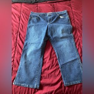 Old Navy low rise capris stretch jeans